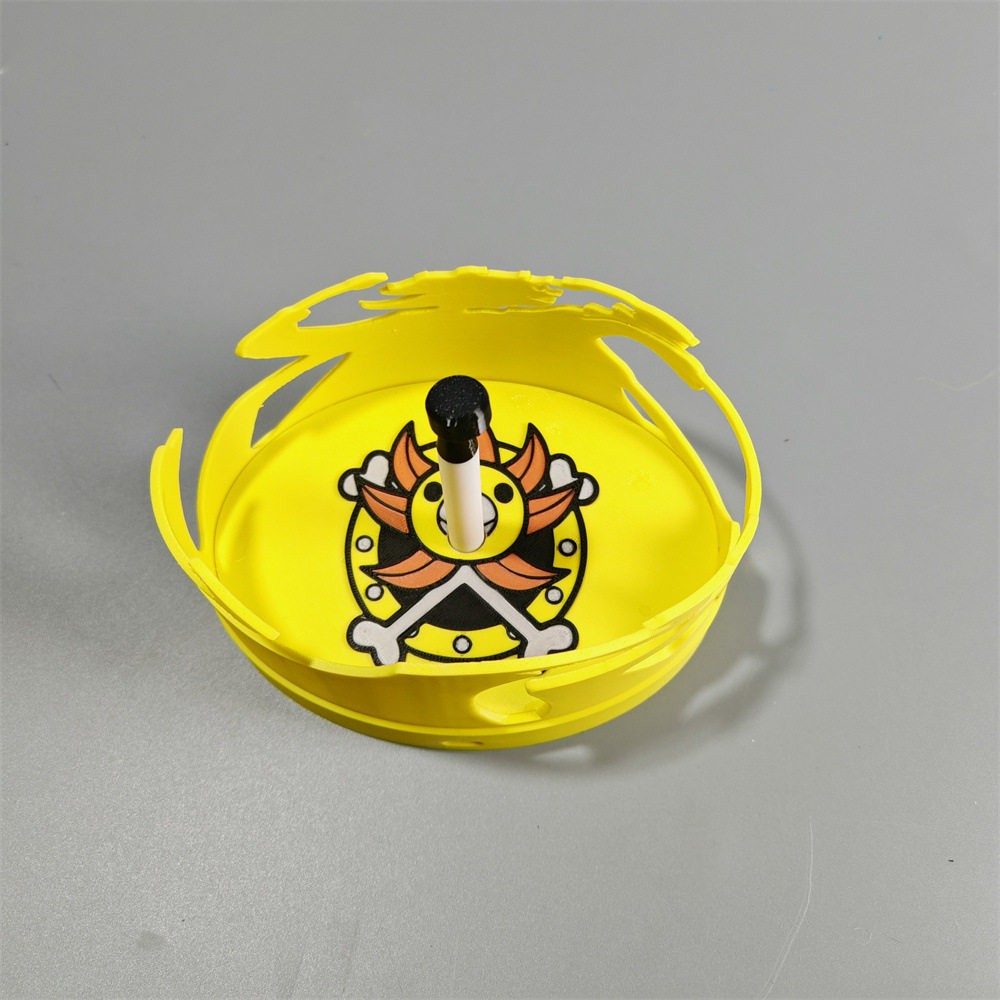 Luffy Inspired Shadow Projection Lamp – Anime Wall Light (Yellow Edition)